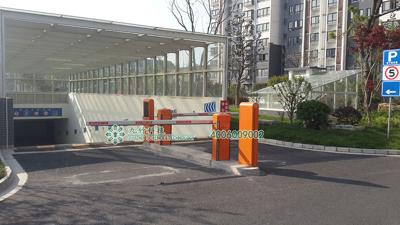 张家港市聚成苑