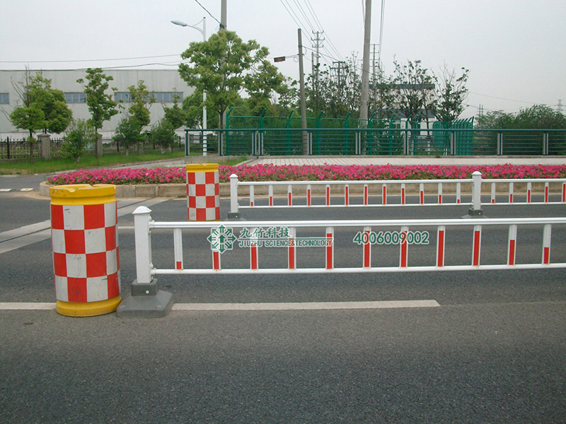 道路护栏